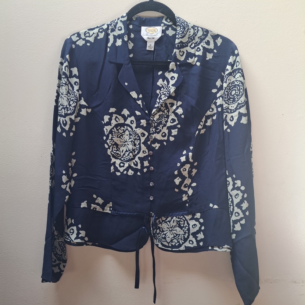 Talbots Pure Silk Navy Blue Cream Medallion Print Button Blouse Waist Tie 12